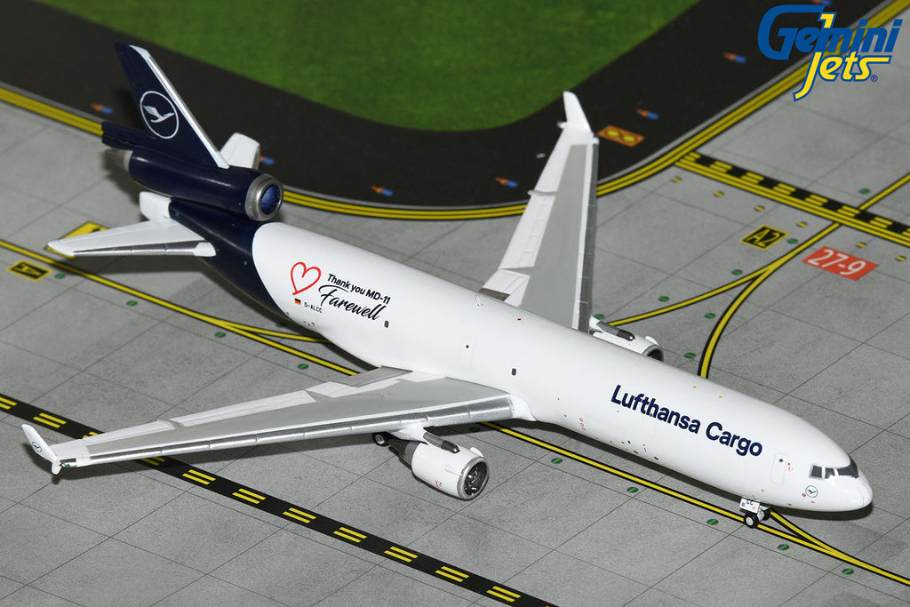 GeminiJets GJDLH2072 1:400 Lufthansa Cargo MD-11F "Farewell MD-11" D-ALCC