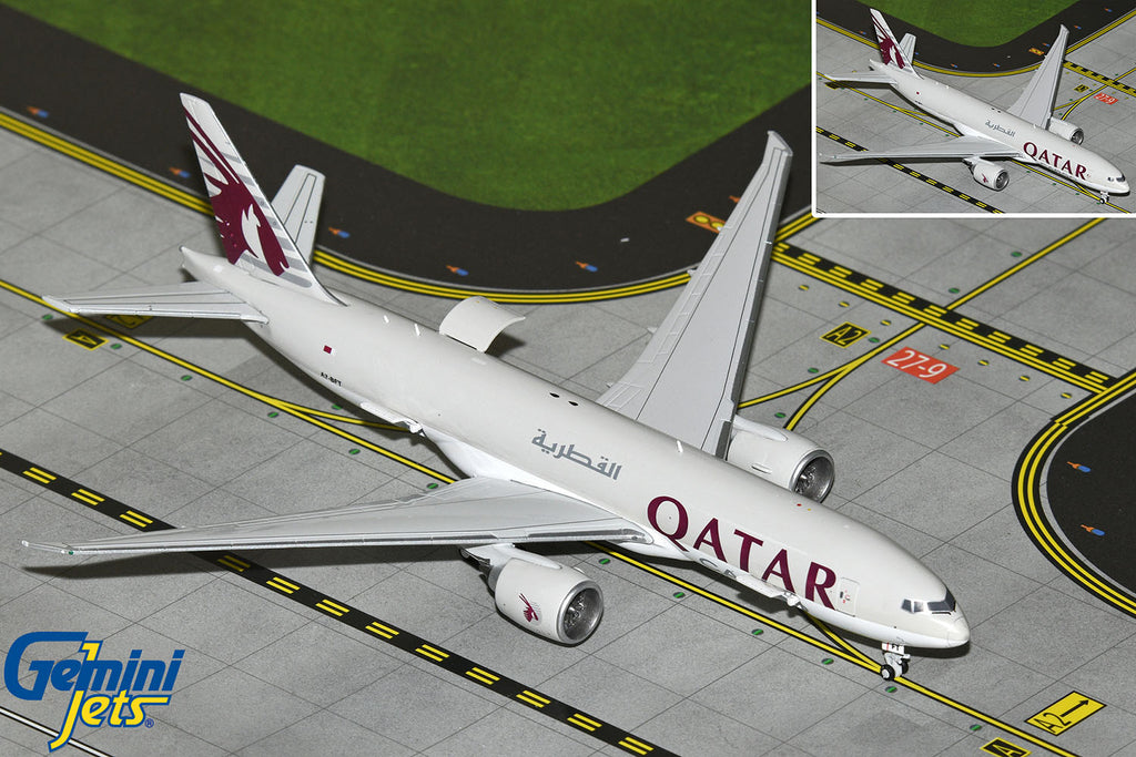 GeminiJets GJQAC2145 1:400 Qatar Airways Cargo Boeing 777F (Interactive Series) A7-BFT